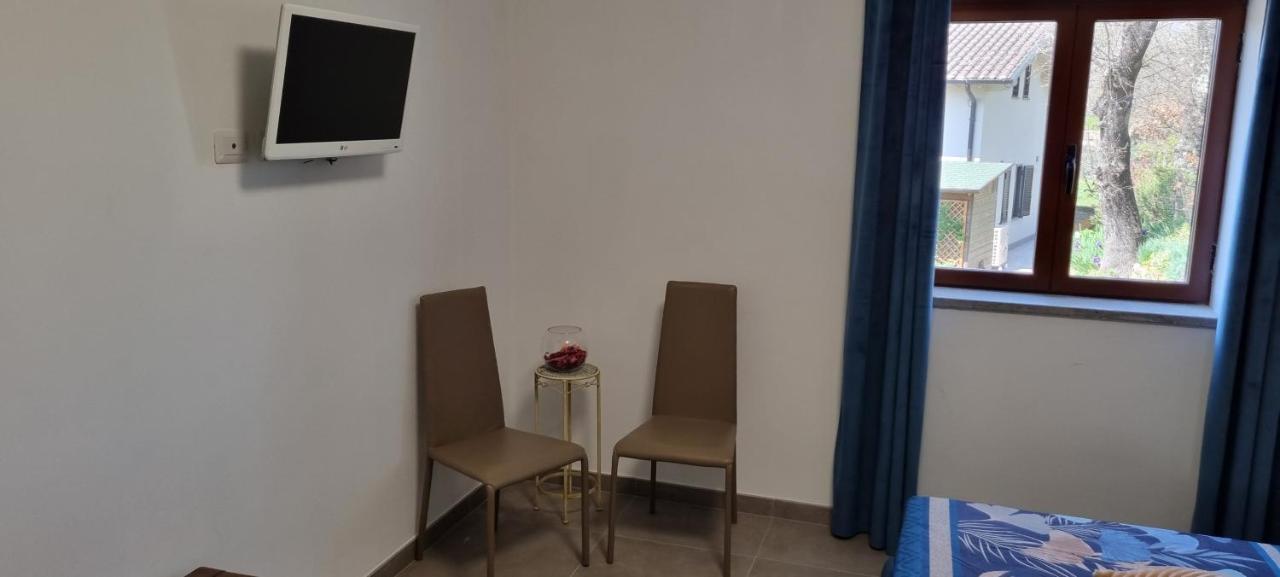 Oltre La Siepe Apartment Nepi Zewnętrze zdjęcie